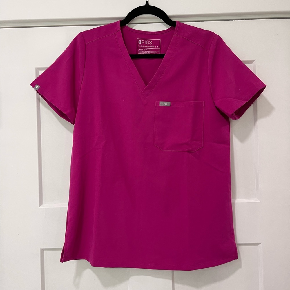 FIGS Raspberry Sorbet Catalina One Pocket Scrub Top Size S